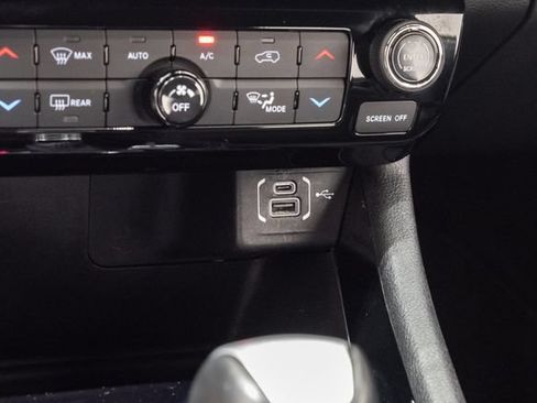 Used 2025 Jeep Compass Limited AWD/4WD image 23