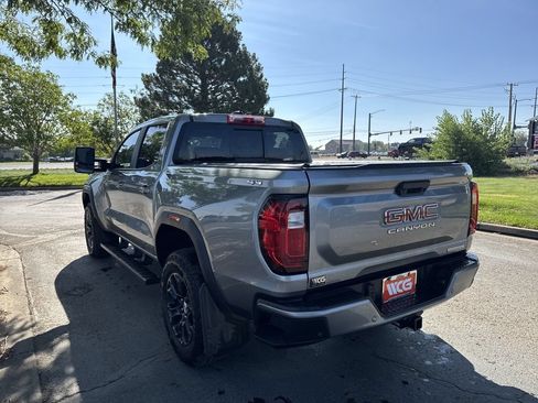 Used 2023 GMC Canyon Elevation w/ Elevation Premium Package AWD/4WD image 5