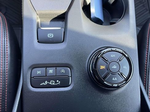 Used 2025 Ford Ranger Raptor AWD/4WD image 30