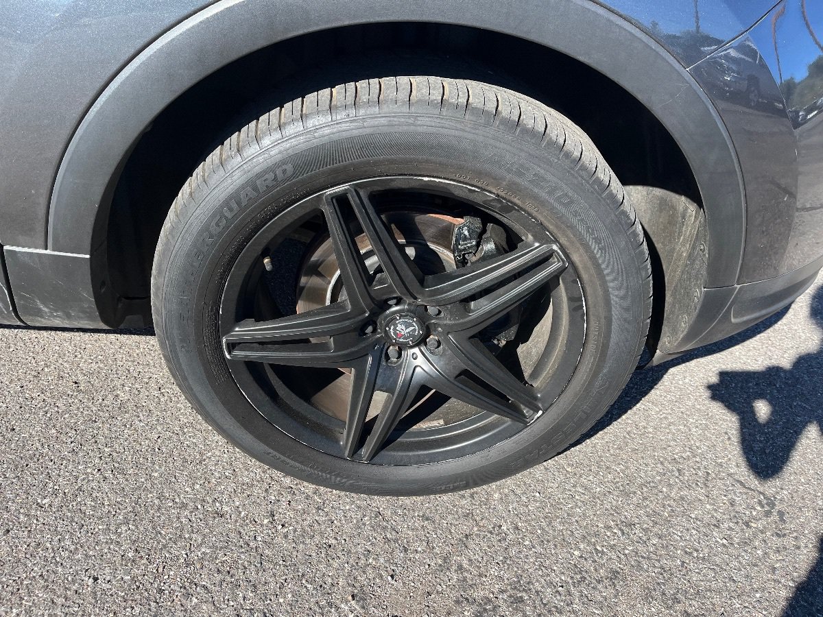 Used 2019 Ford Explorer XLT FWD image 21