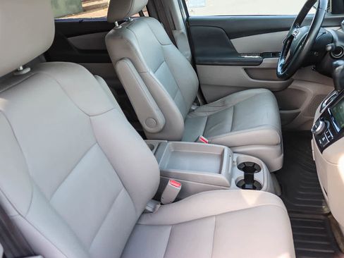 Used 2016 Honda Odyssey EX-L image 16