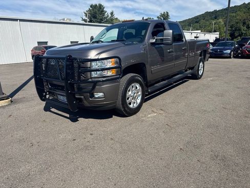 Used 2012 Chevrolet Silverado 3500 LT w/ Interior Plus Package AWD/4WD image 2