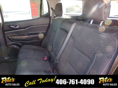 Used 2019 GMC Acadia SLE image 13