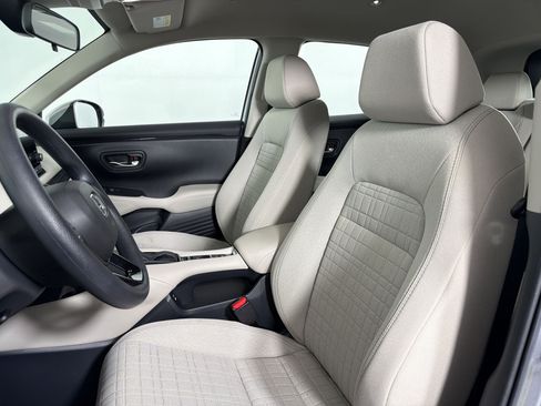 Used 2025 Honda HR-V LX image 4