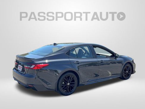 Certified 2025 Toyota Camry SE w/ Convenience Package FWD image 9