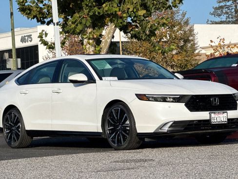 Certified 2023 Honda Accord Touring image 6