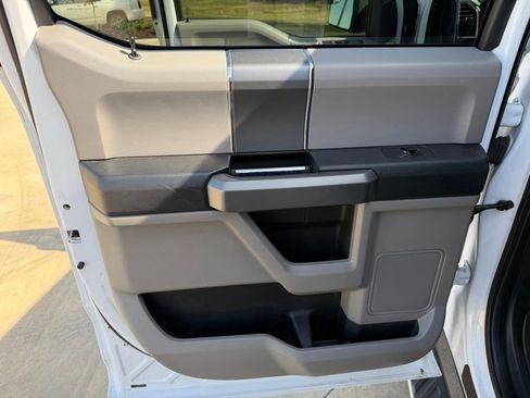 Used 2016 Ford F150 XLT w/ Equipment Group 302A Luxury image 15