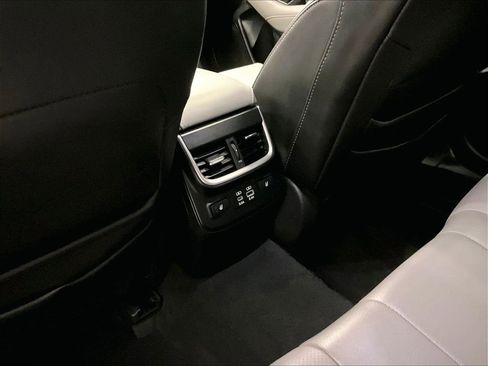 Used 2023 Subaru Outback Limited image 25