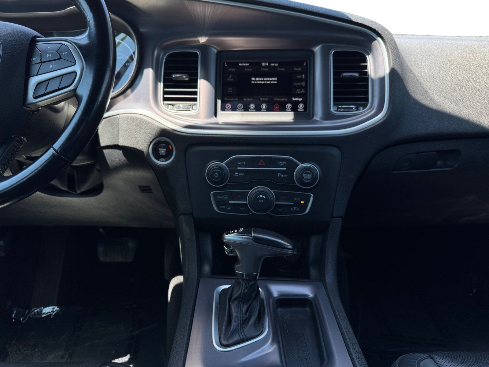 Used 2021 Dodge Charger SXT w/ Leather Interior Group RWD image 11