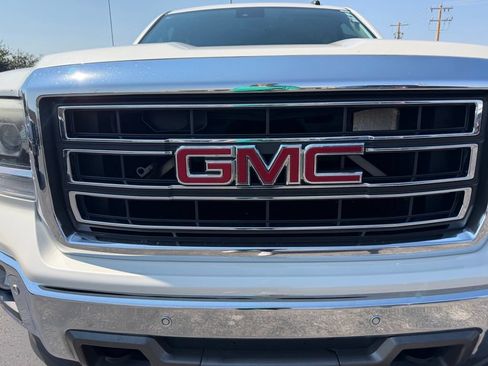Used 2015 GMC Sierra 1500 SLT w/ SLT Crew Cab Value Package AWD/4WD image 6