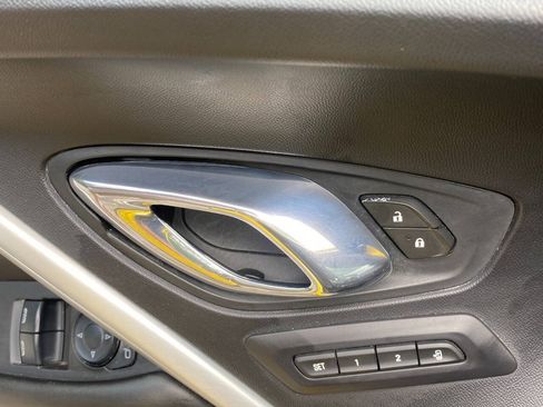 Used 2016 Chevrolet Camaro LT RWD image 16