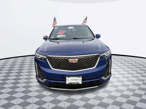 Certified 2025 Cadillac XT6 Premium Luxury image 3
