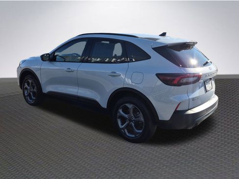Certified 2025 Ford Escape ST-Line w/ Tech Pack #1 image 5