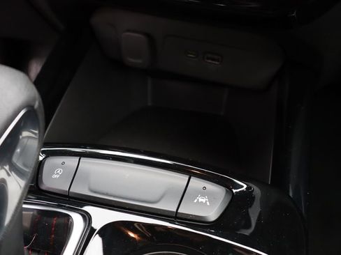 Used 2024 Chevrolet Trax RS w/ Driver Confidence Package FWD image 22