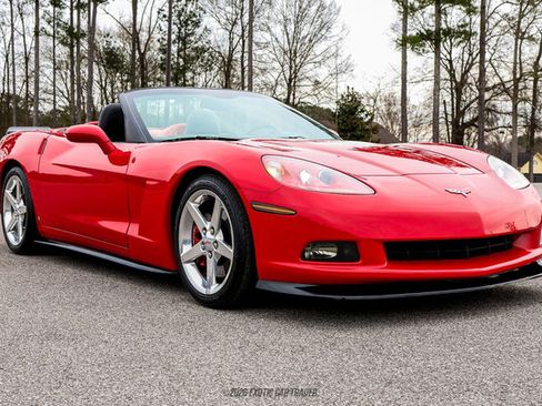 Used 2005 Chevrolet Corvette Convertible w/ Preferred Equipment Group image 12