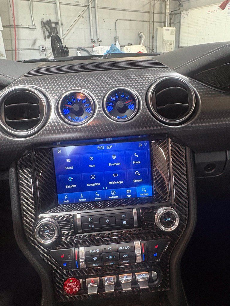 Used 2021 Ford Mustang GT Premium w/ GT Performance Package RWD image 15
