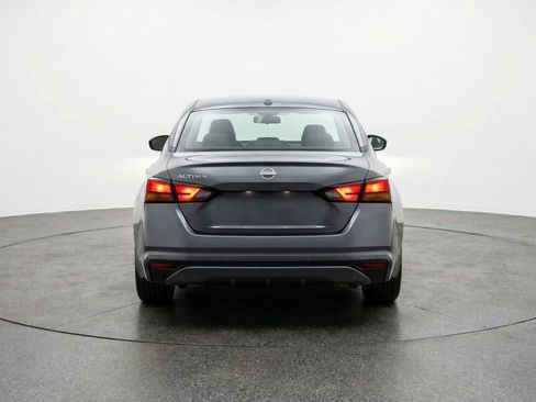 Used 2025 Nissan Altima 2.5 SV image 7