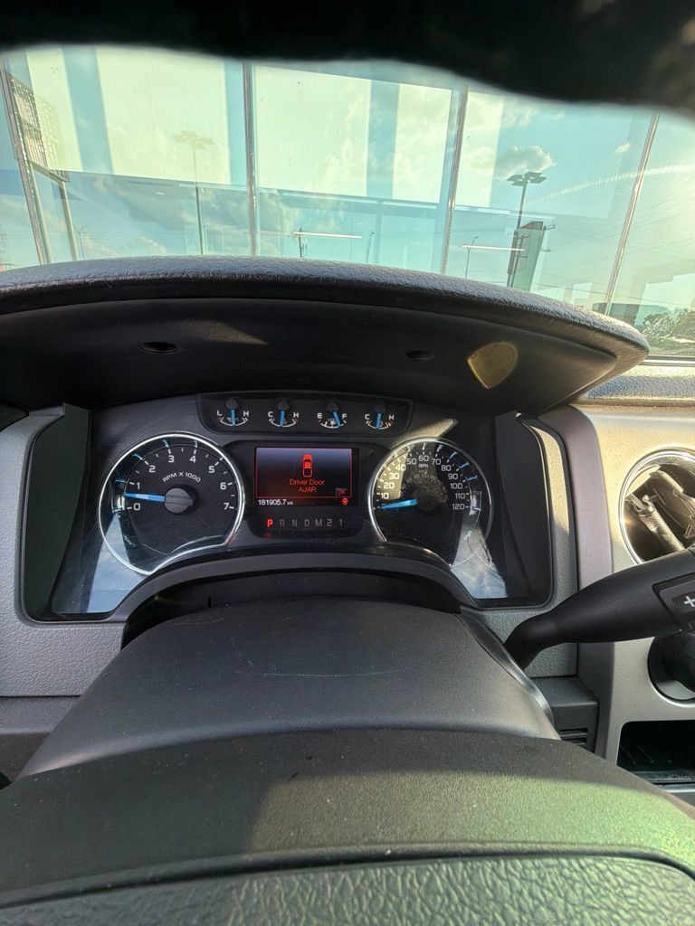 Used 2013 Ford F150 XLT w/ Mid Equipment Group AWD/4WD image 8