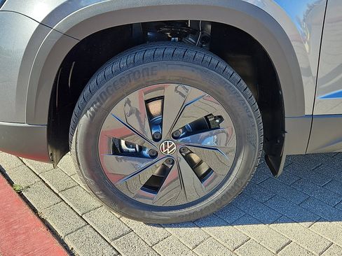 New 2026 Volkswagen Taos S image 6