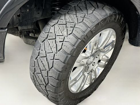 Used 2012 Ford F150 Platinum RWD image 25