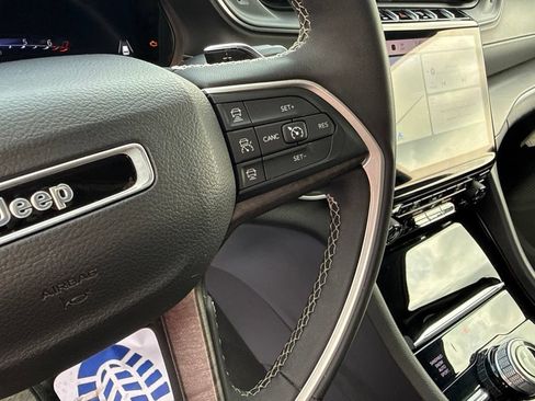 Certified 2023 Jeep Grand Cherokee L Limited AWD/4WD image 23