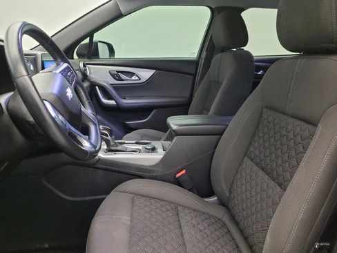 Used 2019 Chevrolet Blazer LT image 17