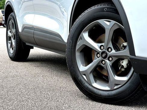 Used 2025 Ford Escape ST-Line AWD/4WD image 2