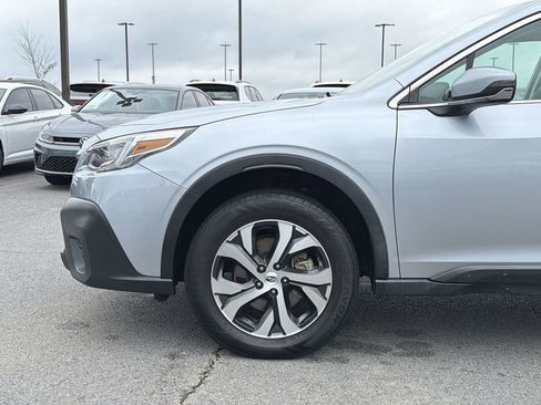 Used 2022 Subaru Outback Limited AWD/4WD image 9