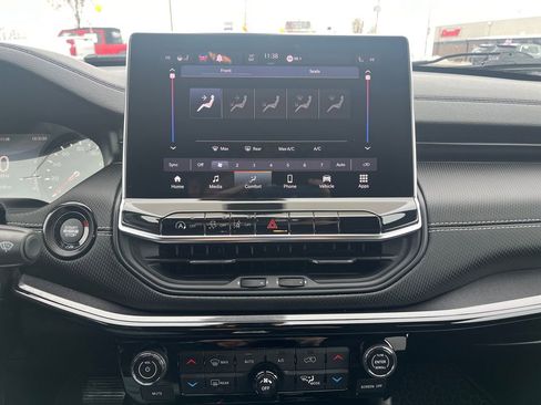 Used 2022 Jeep Compass Altitude w/ Convenience Group image 25