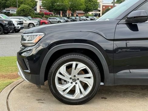 Used 2021 Volkswagen Atlas SE FWD image 12