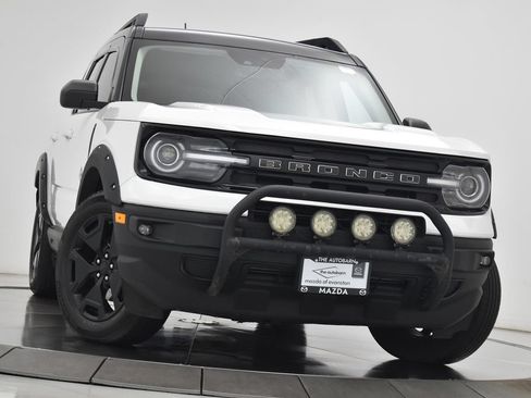 Used 2022 Ford Bronco Sport Outer Banks w/ Tech Package AWD/4WD image 3