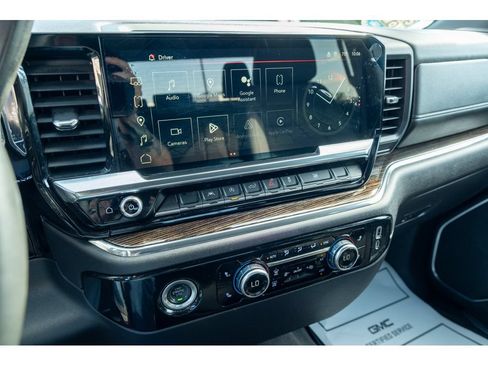 Used 2024 GMC Sierra 1500 Elevation AWD/4WD image 23