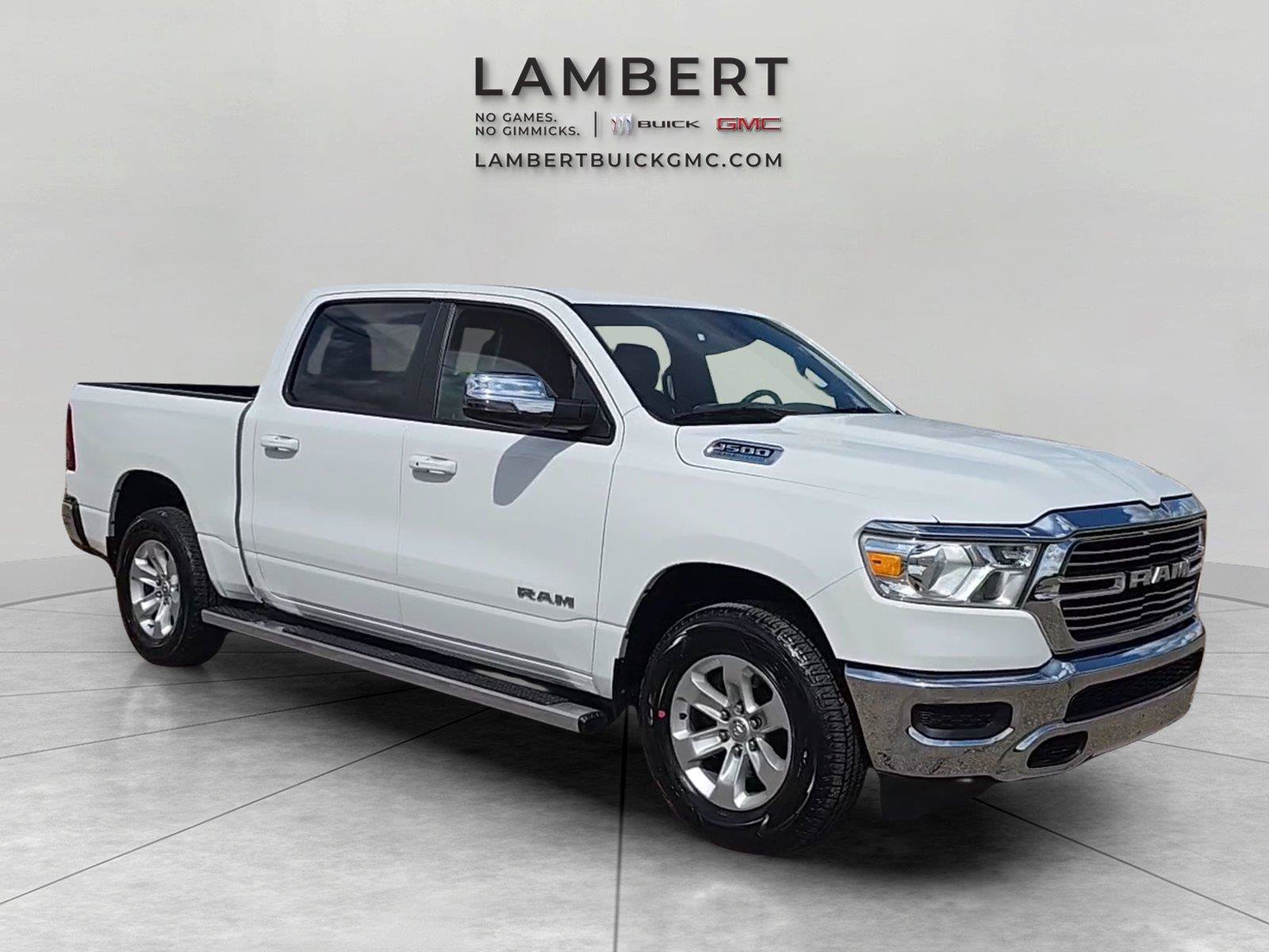 Used 2024 RAM 1500 Laramie AWD/4WD image 7
