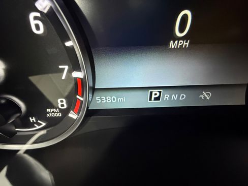 Certified 2025 Nissan Frontier SV image 11