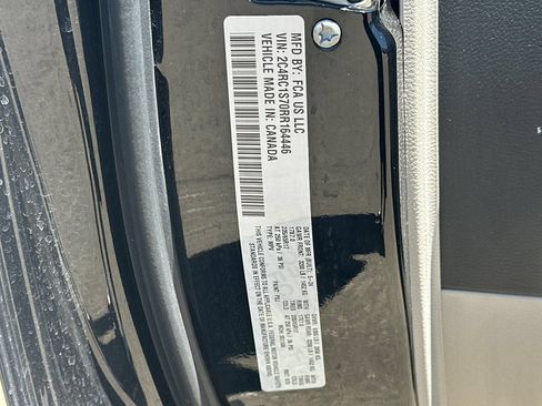 Used 2024 Chrysler Pacifica Limited FWD image 52