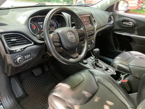 Used 2019 Jeep Cherokee Latitude Plus AWD/4WD image 22