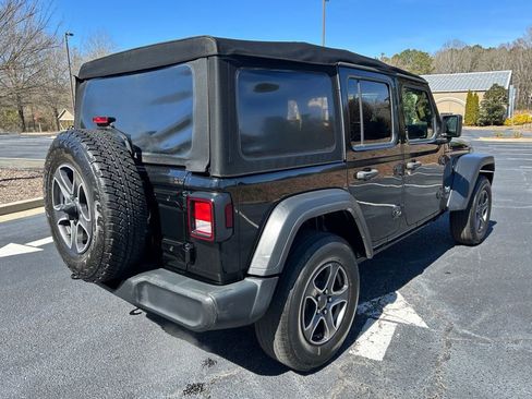 Used 2018 Jeep Wrangler Unlimited Sport S image 19