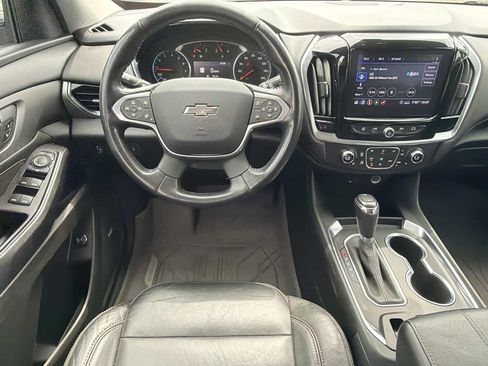 Used 2020 Chevrolet Traverse RS FWD image 16