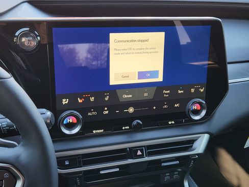 New 2026 Lexus RX 450h AWD image 11