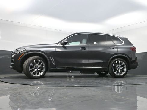 Used 2023 BMW X5 xDrive40i w/ Luxury Seating Package image 31