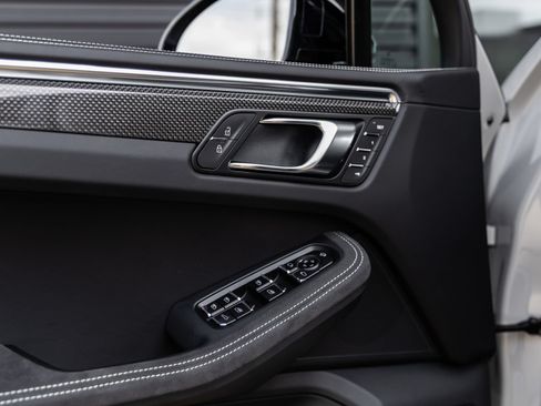 New 2026 Porsche Macan GTS AWD/4WD image 24