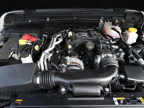 Used 2023 Jeep Gladiator Sport w/ Trailer Tow Package image 23