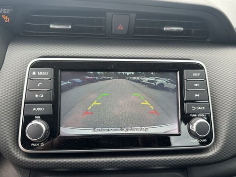 New 2025 Nissan Kicks Play S image 4