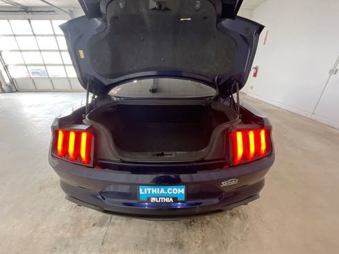 Used 2019 Ford Mustang Coupe image 22