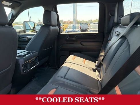 Used 2024 GMC Sierra 2500 AT4 image 22