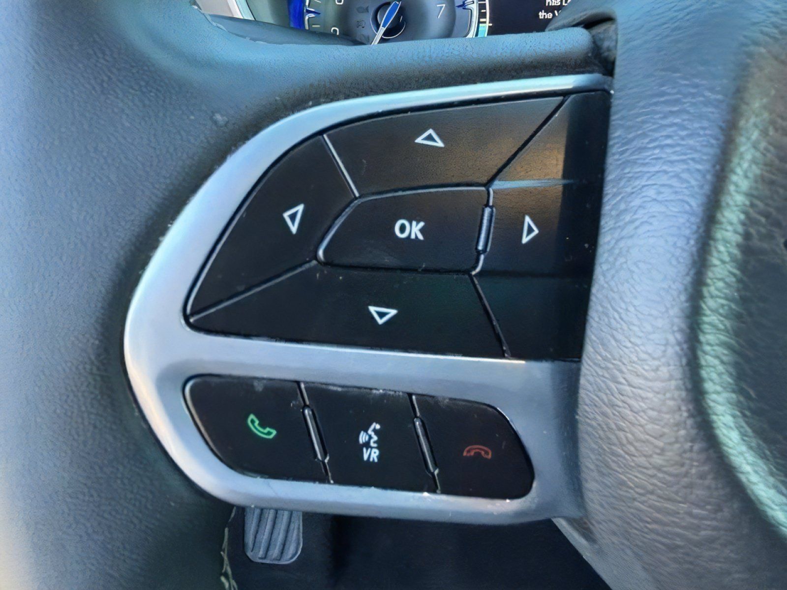 Used 2025 Chrysler Pacifica Select FWD image 21