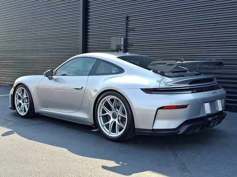 Certified 2025 Porsche 911 GT3 RWD image 3