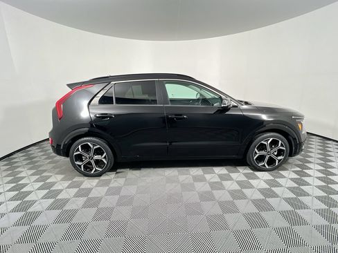 Certified 2025 Kia Niro EX Touring FWD image 2