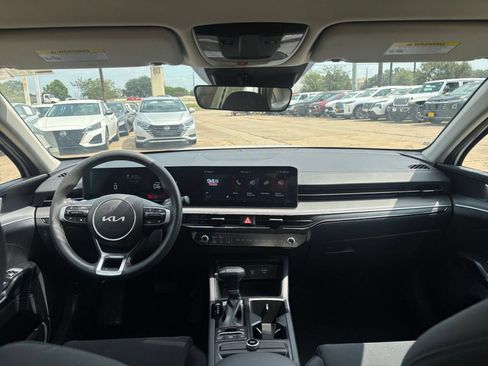 Used 2025 Kia K5 LXS FWD image 32