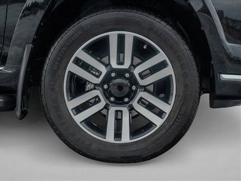 Used 2015 Toyota 4Runner Limited image 17